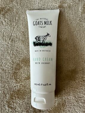 The Natural Company Goats Milk Coconut Hand Cream New w/Protective Wrapper 125m